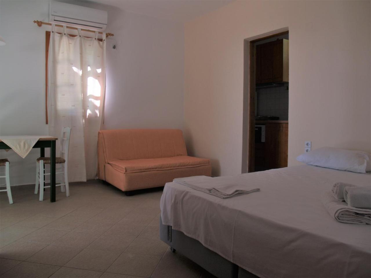 Pegasus Studios & Apartments Skyros Exterior foto